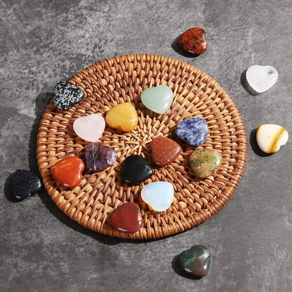 25PCS Crystal Hearts Natural Quartz Healing Gem Mini Crystal Heart Chakra Stones
