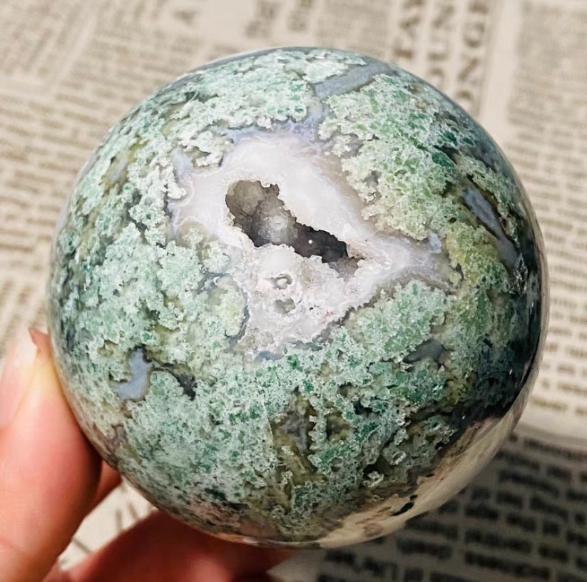 466g Natural Geode Aquatic Plant Water Grass Moss Agate Balls Crystal Sphere