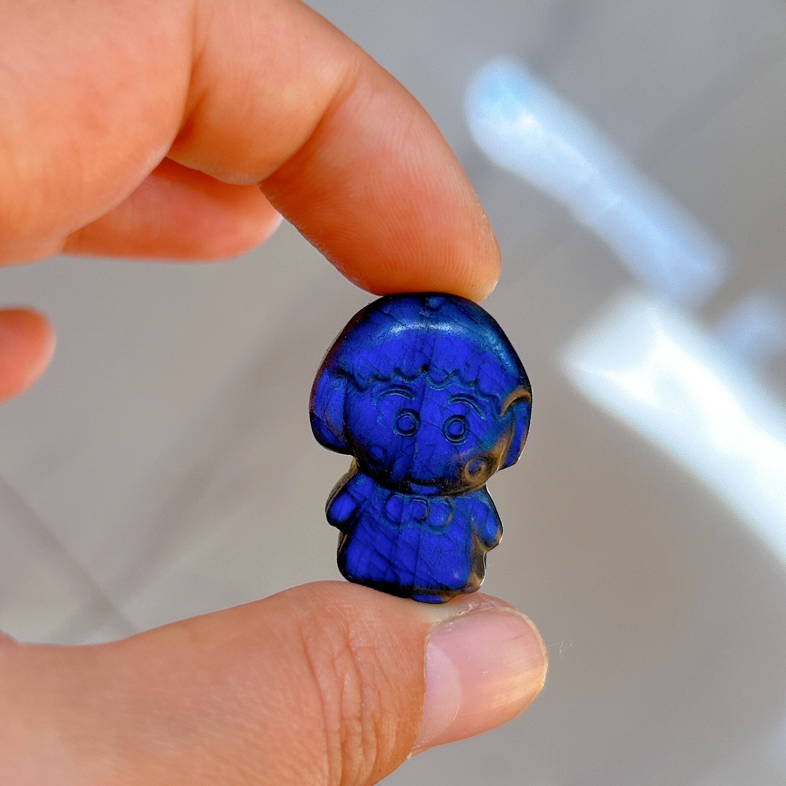 Natural labradorite Chibi Maruko Hand Carved crystal crystal Healing
