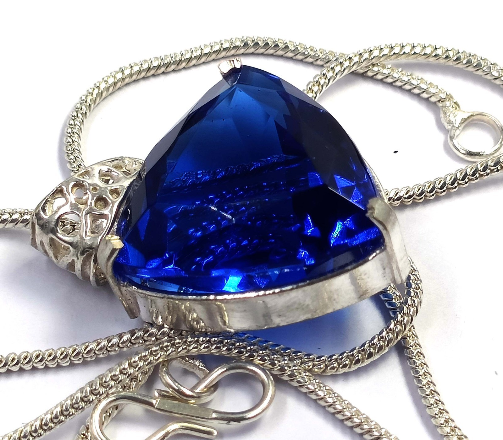 46.60 Ct 925 Silver Natural Blue Sapphire Pendant Trillion Shape IGL Gems 6AHO
