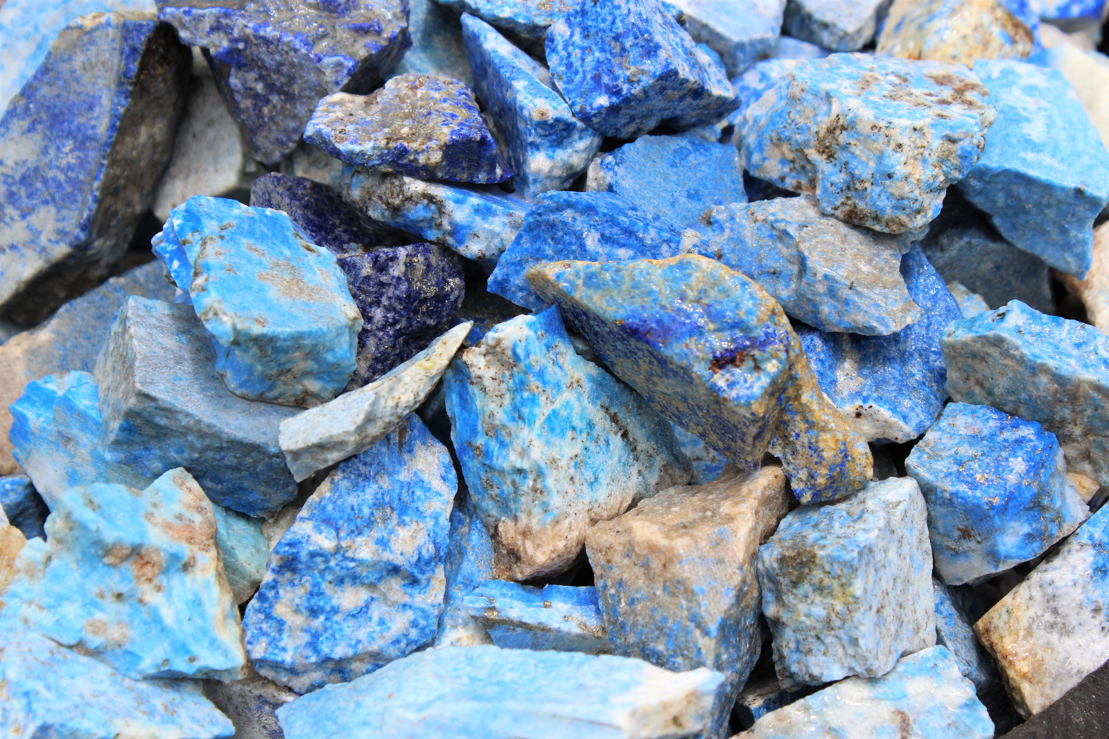 Natural Rough Lapis: 1 Piece (Blue Raw Crystal Gemstone Specimen)
