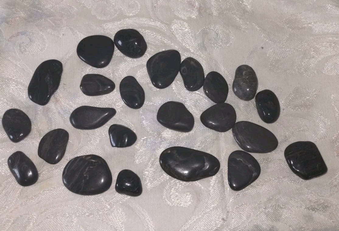 Polished Black Tumbled Stones – 11 Oz Lot, Mixed Sizes with Natural Veining