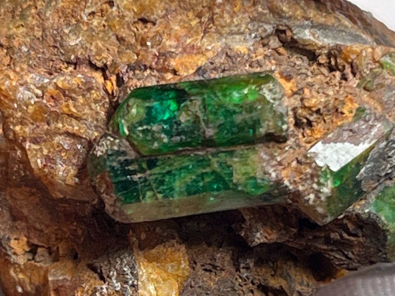 Very gemmy Beryl var Emerald on matrix – Panjshir, Afghanistan
