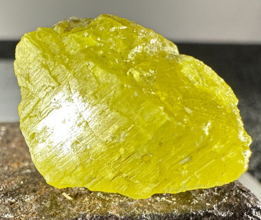 ➤ 1-1/8 INCH – SULPHUR / SULFUR CRYSTAL Monroe County, Maybee Michigan VIDEO➤689