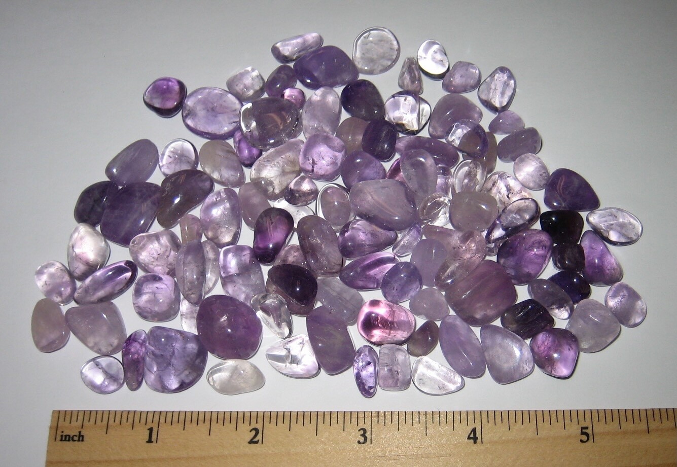 109 TUMBLED POLISHED 0.2″- 0.6″ LIGHT PURPLE AMETHYST CRYSTAL STONES ~ 145.4g *2