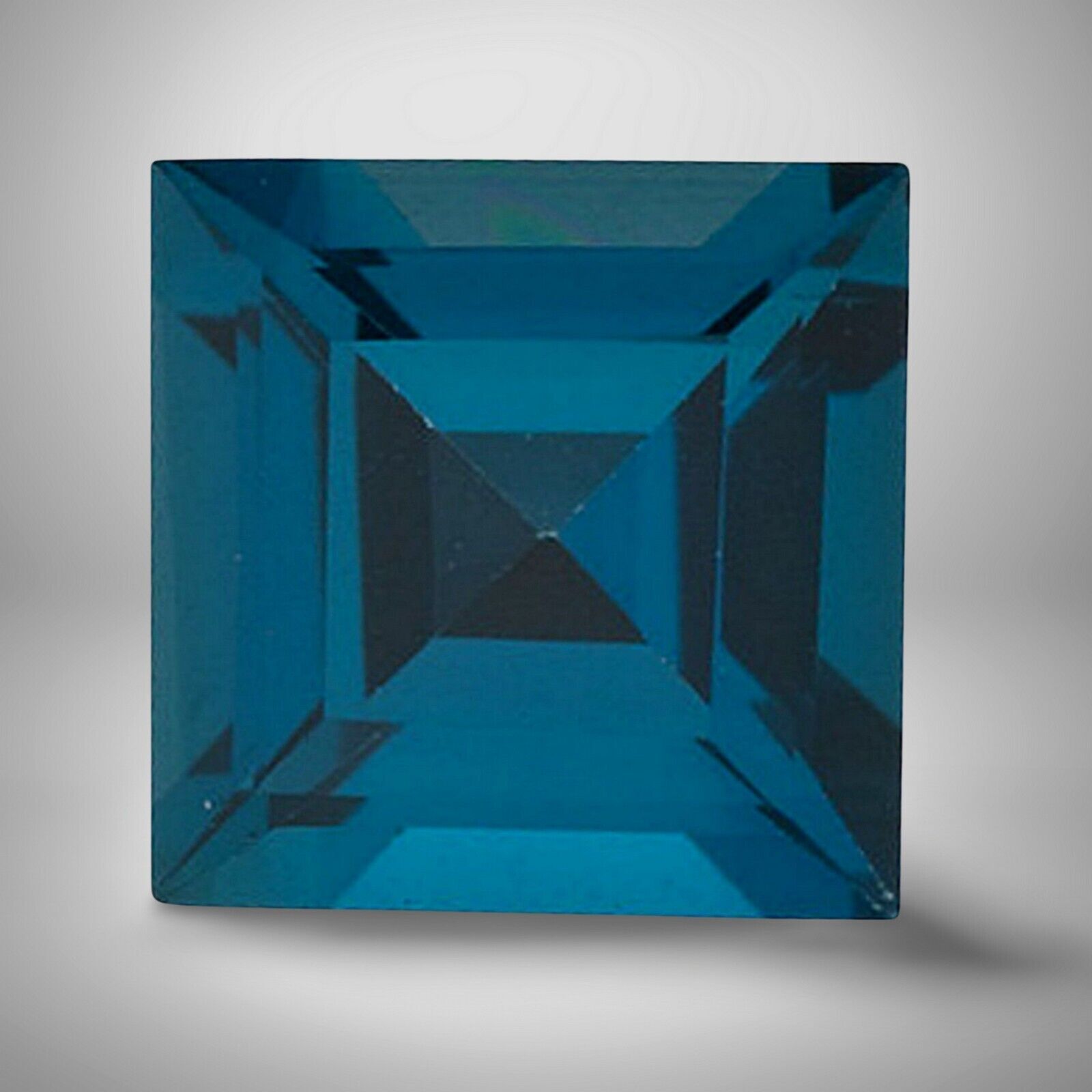 London Blue Topaz Square Cut Gemstone 2.1 Cts – 8 mm AAA+ Loose Gem