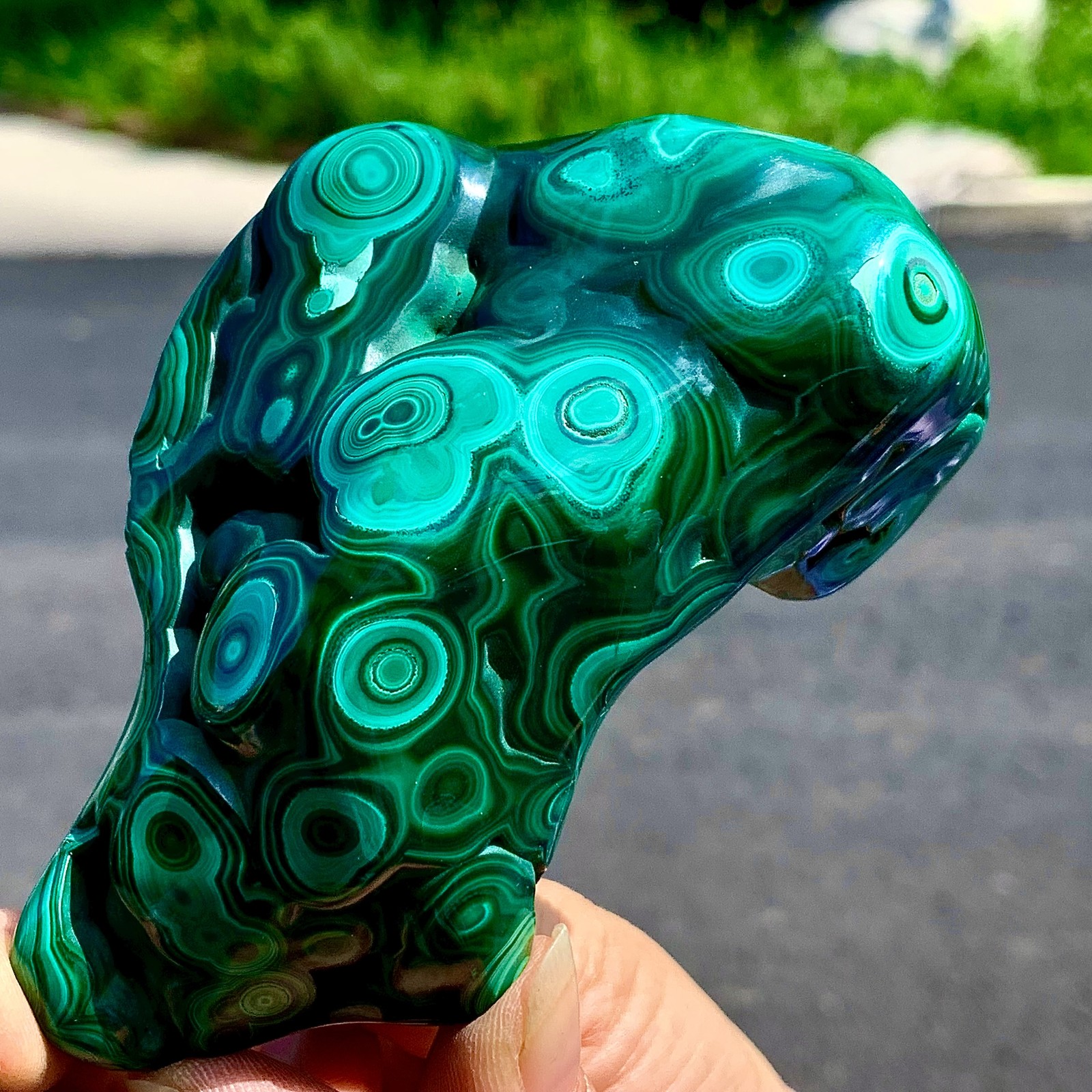 266G Natural glossy Malachite transparent cluster rough mineral sample