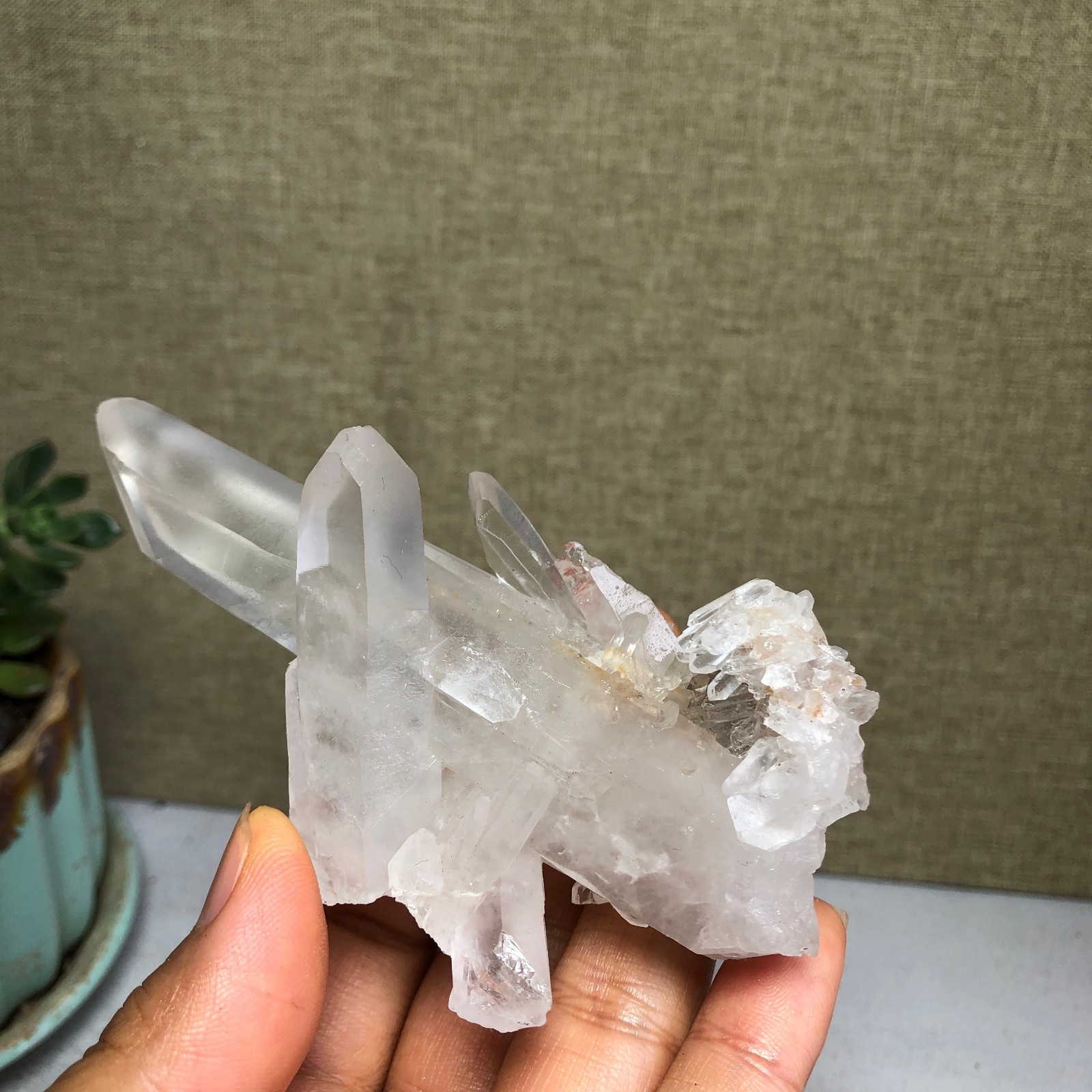 92mm Top Natural crystal clusters pretty Quartz Mineral Specimen 139g A5470