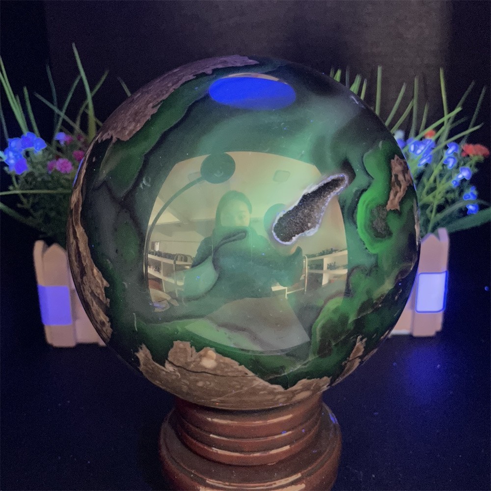 7.2LB 5.3″ Natural Fluorescent Agate Ball Sphere Crystal UV Reiki Decor