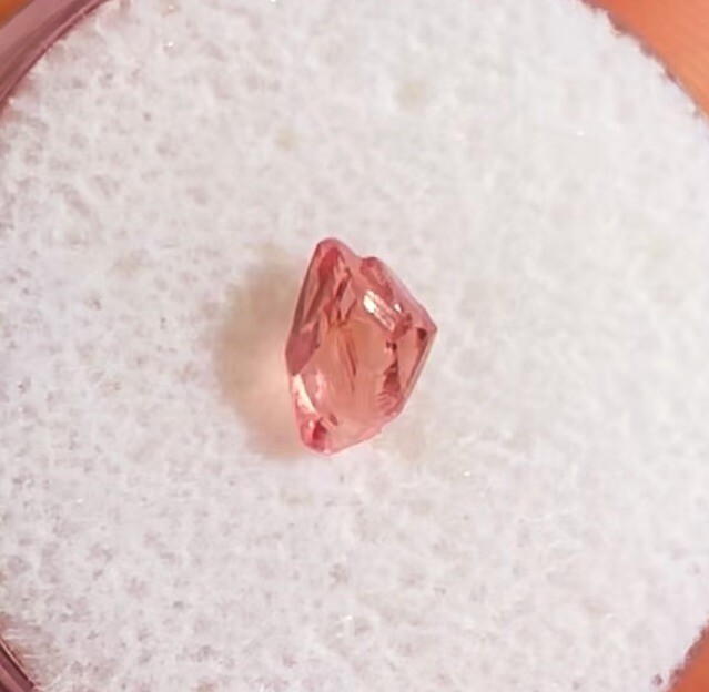 Gem Rhodochrosite Floater Crystal Specimen – 0.7ct – 7mm South Africa