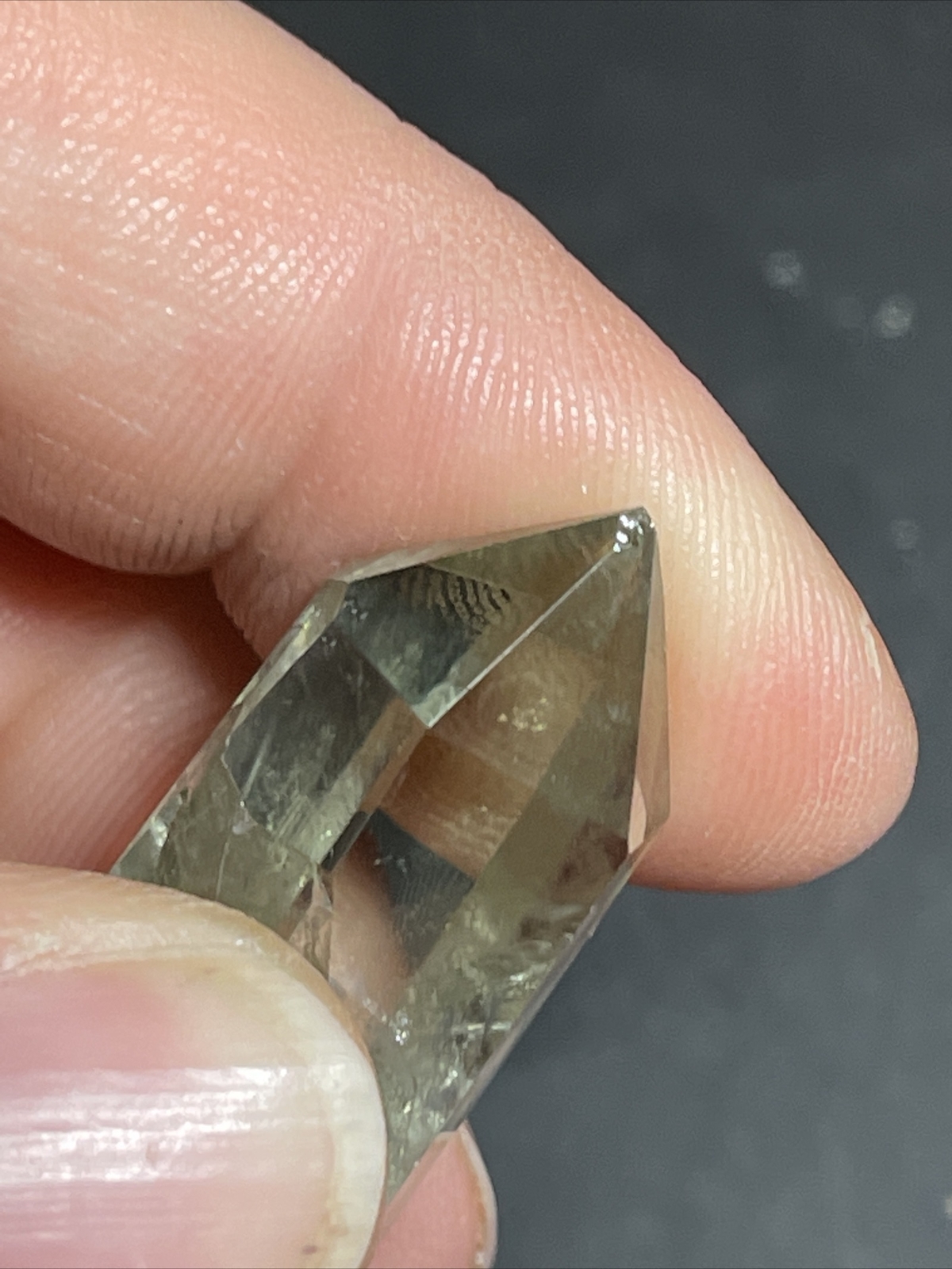 Prasiolite Green Amethyst Tower Point with Rainbows 1.58in Tall 9g