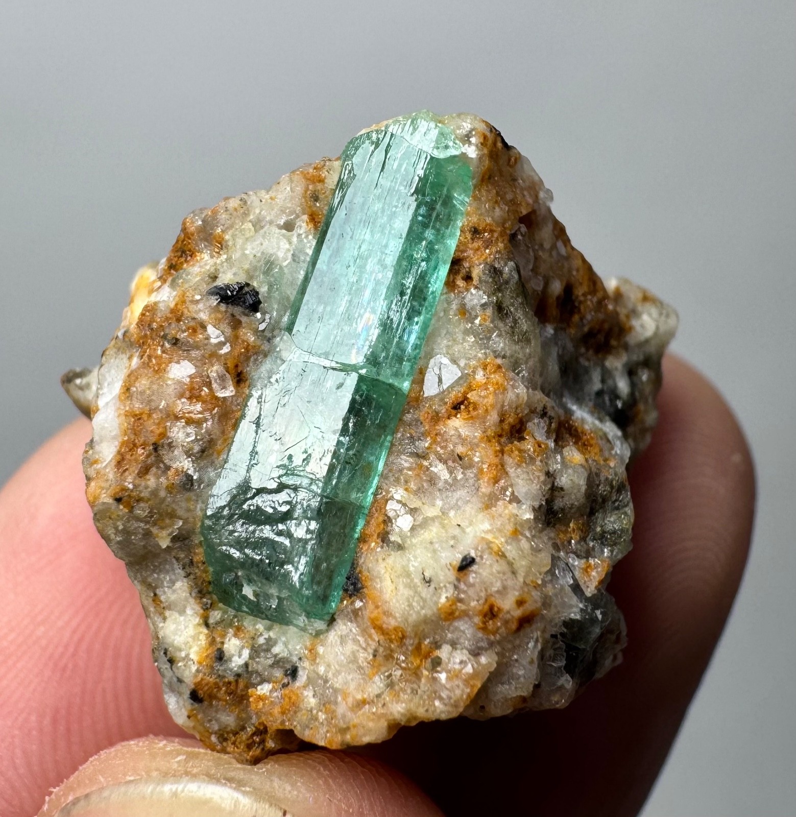 51 Ct Natural Emerald Crystals On Matrix From Panjshir Afghanistan
