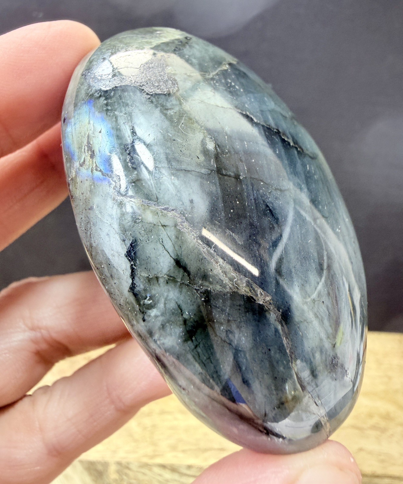 Crystal Labradorite Palmstone heal reiki mindfulness Aura meditate Flash 146g 2