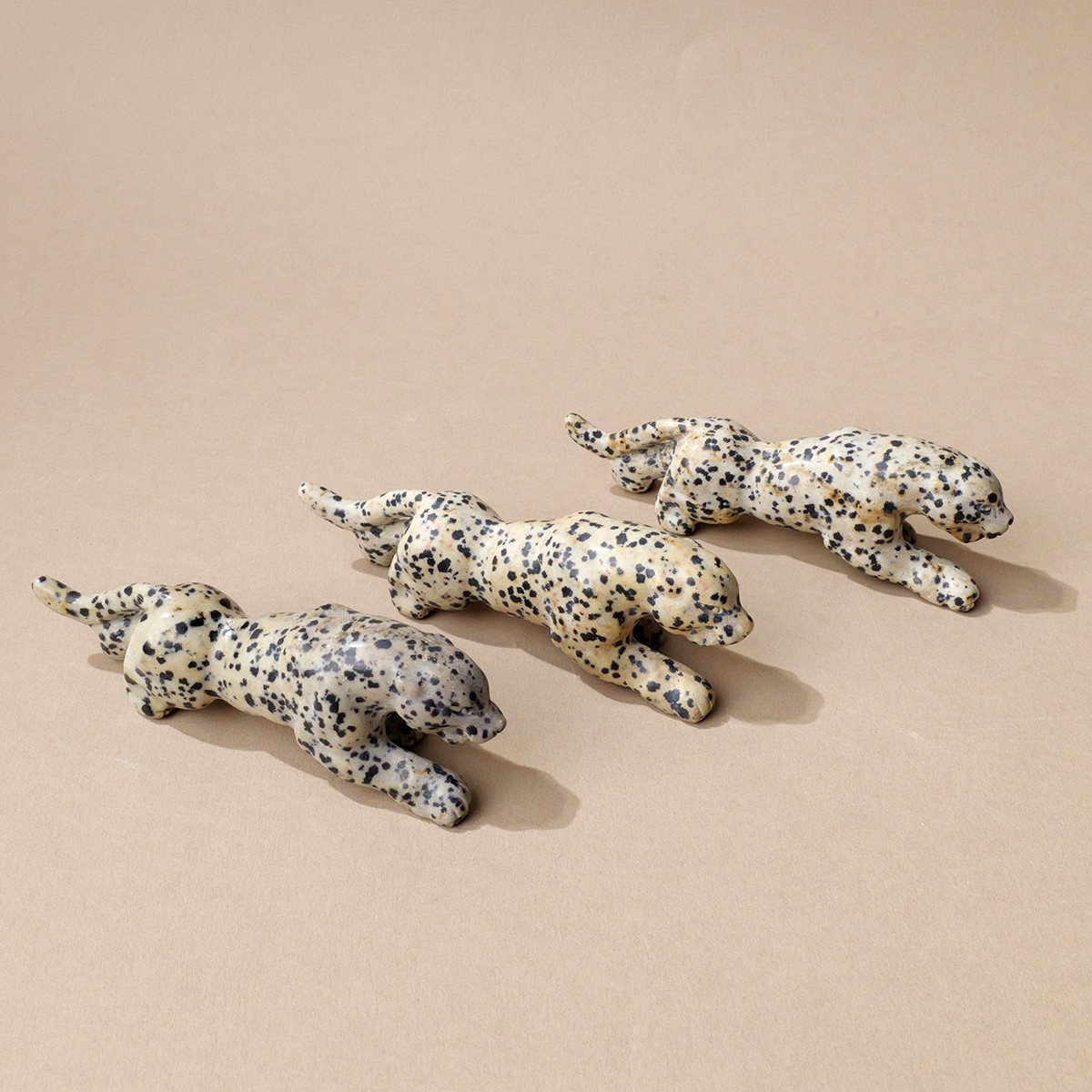 Natural Dalmatian Jasper Leopard Statue Hand Carved Crystal Animal Stone Home