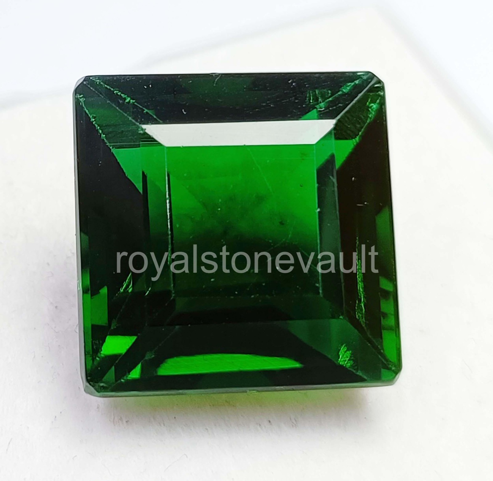 Loose Gemstone 23.05 Ct Natural Green Emerald – IGL Certified Princess Cut 5AOT