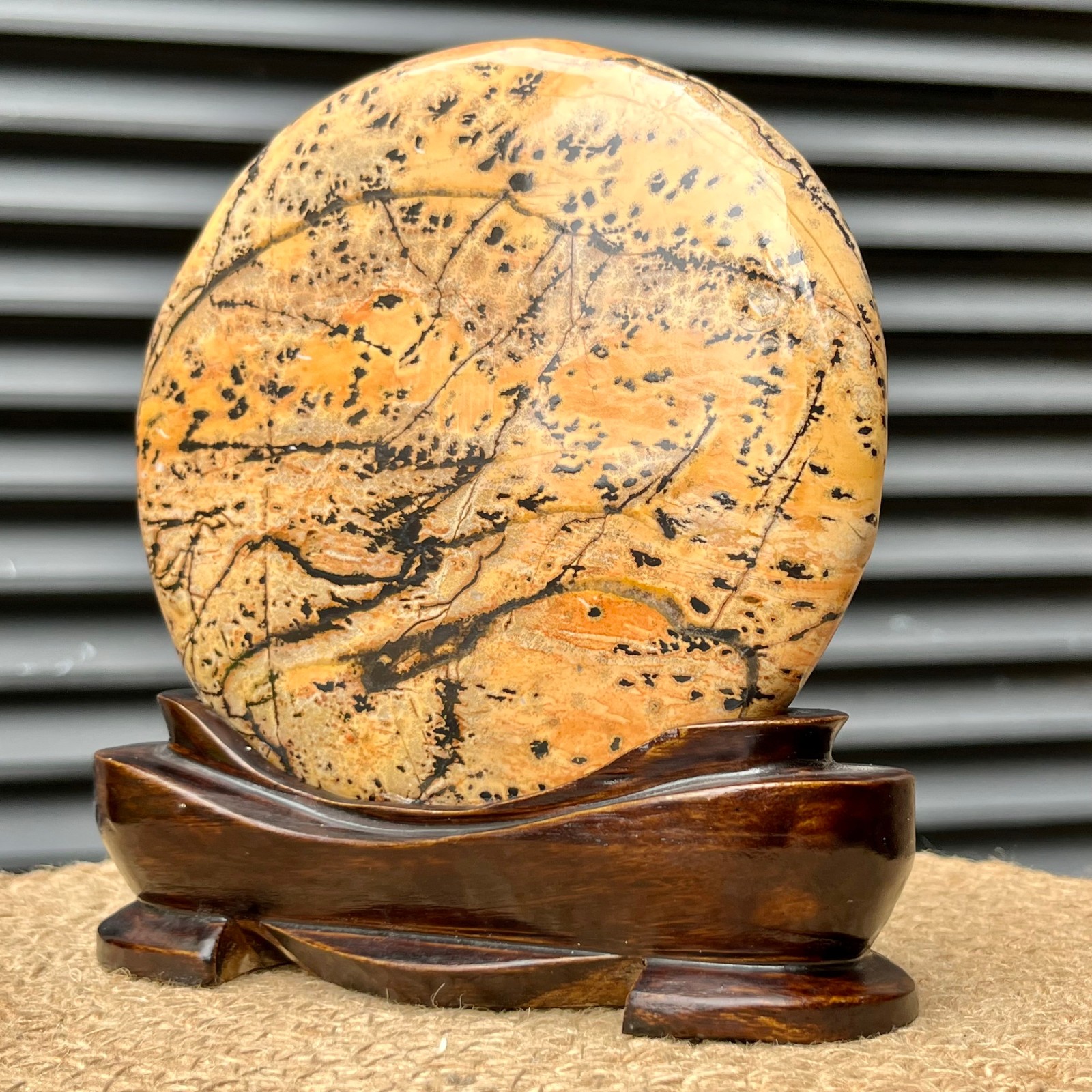 840 g Landscape Stone Art Anniversary Gift Display w/ Wood Decor