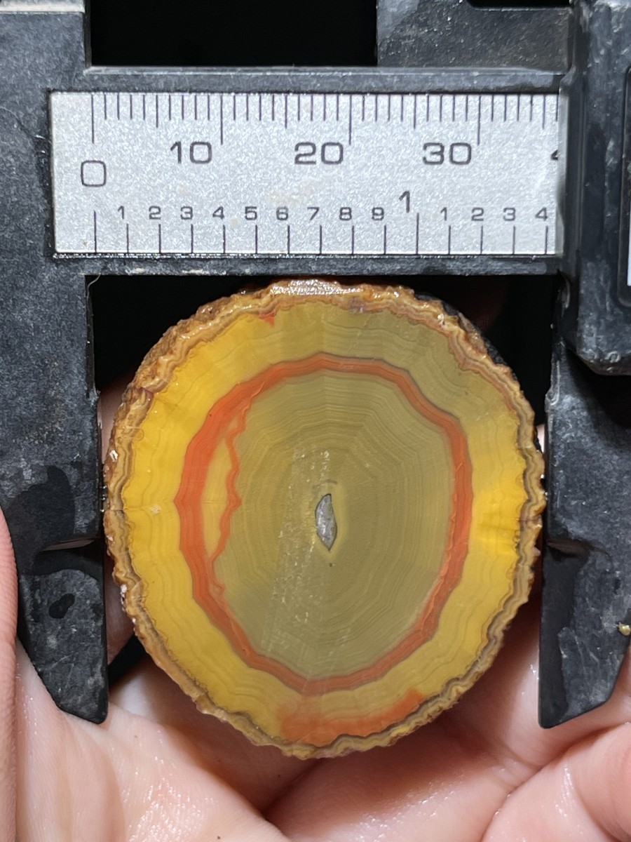 China Agate Achat Nodule Fighting Blood Agate XUANHUA 85g A27