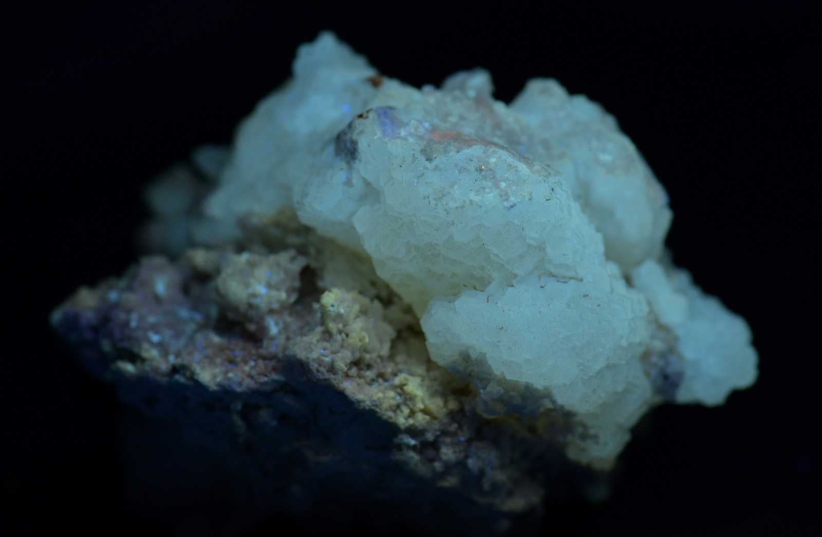Excellent Witherite specimen, Peach UV. Minerva Mine, Illinois. 213 grams.