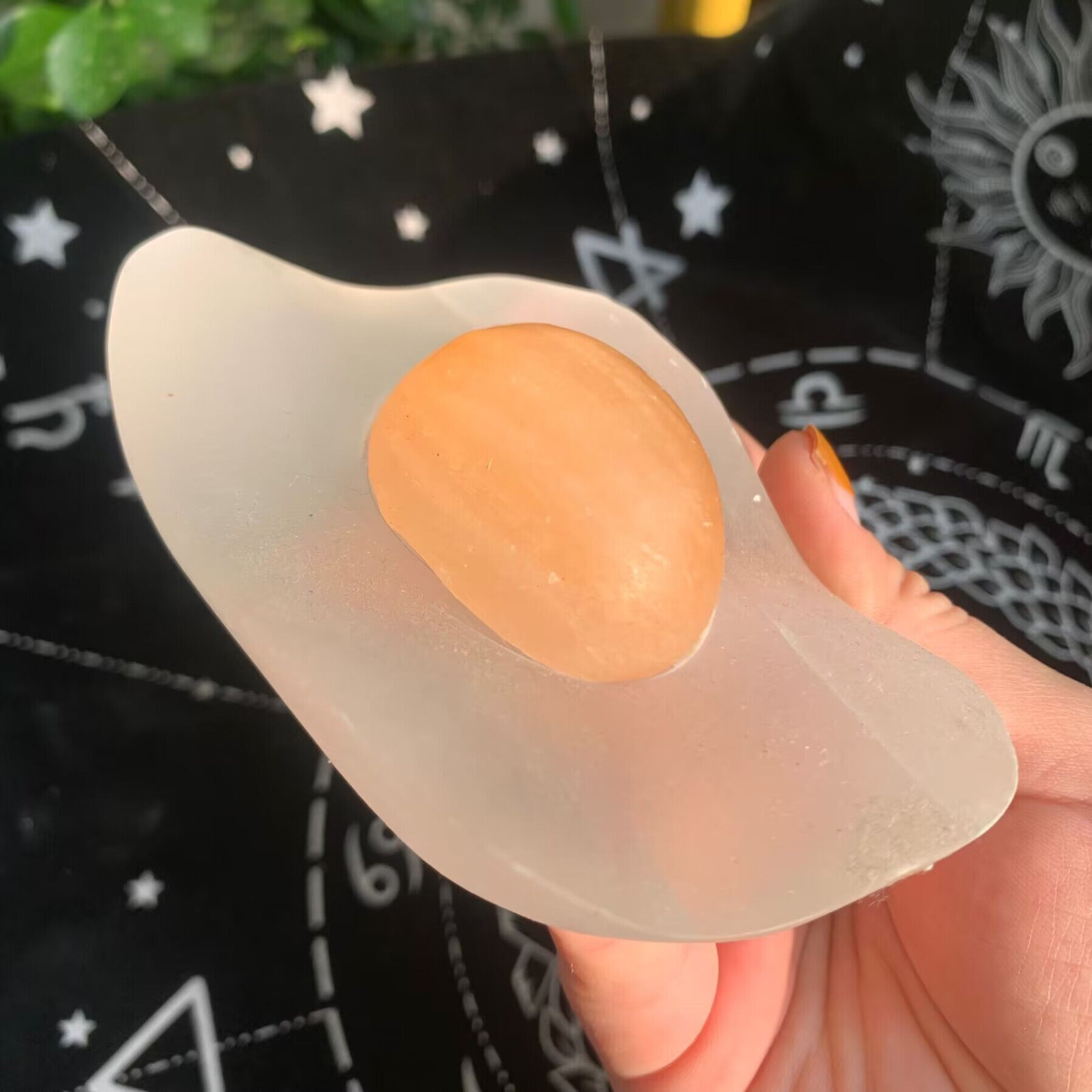 205g Selenite Stone Pan Fried Egg Carving Quartz Crystal Collection Healing