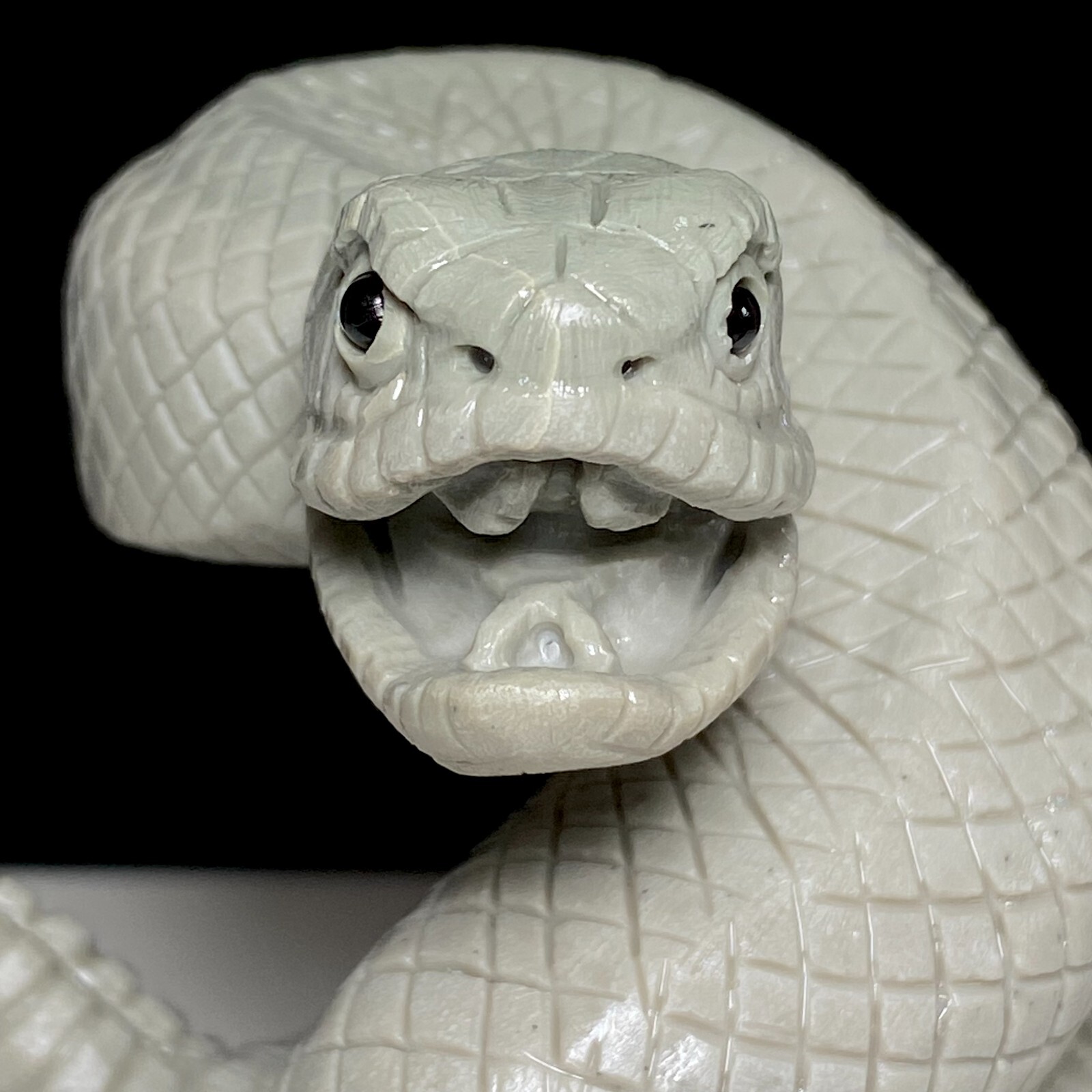 Natural Crystal Quartz Mineral Specimen Songhua Stone Handcarved Rattlesnake