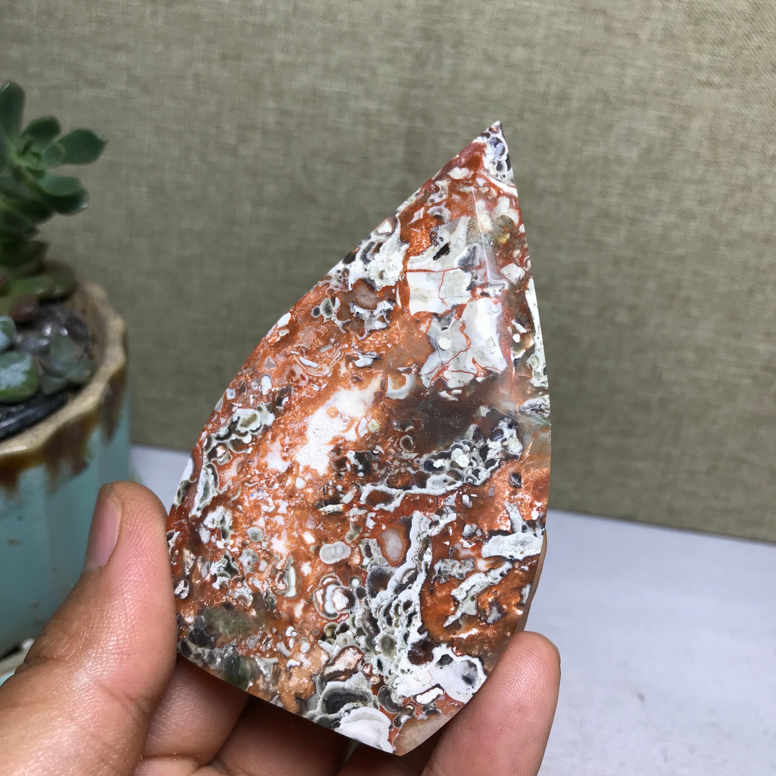 Natural Indonesian Bloodstone agate point leaf Crystal specimens 89g A5164