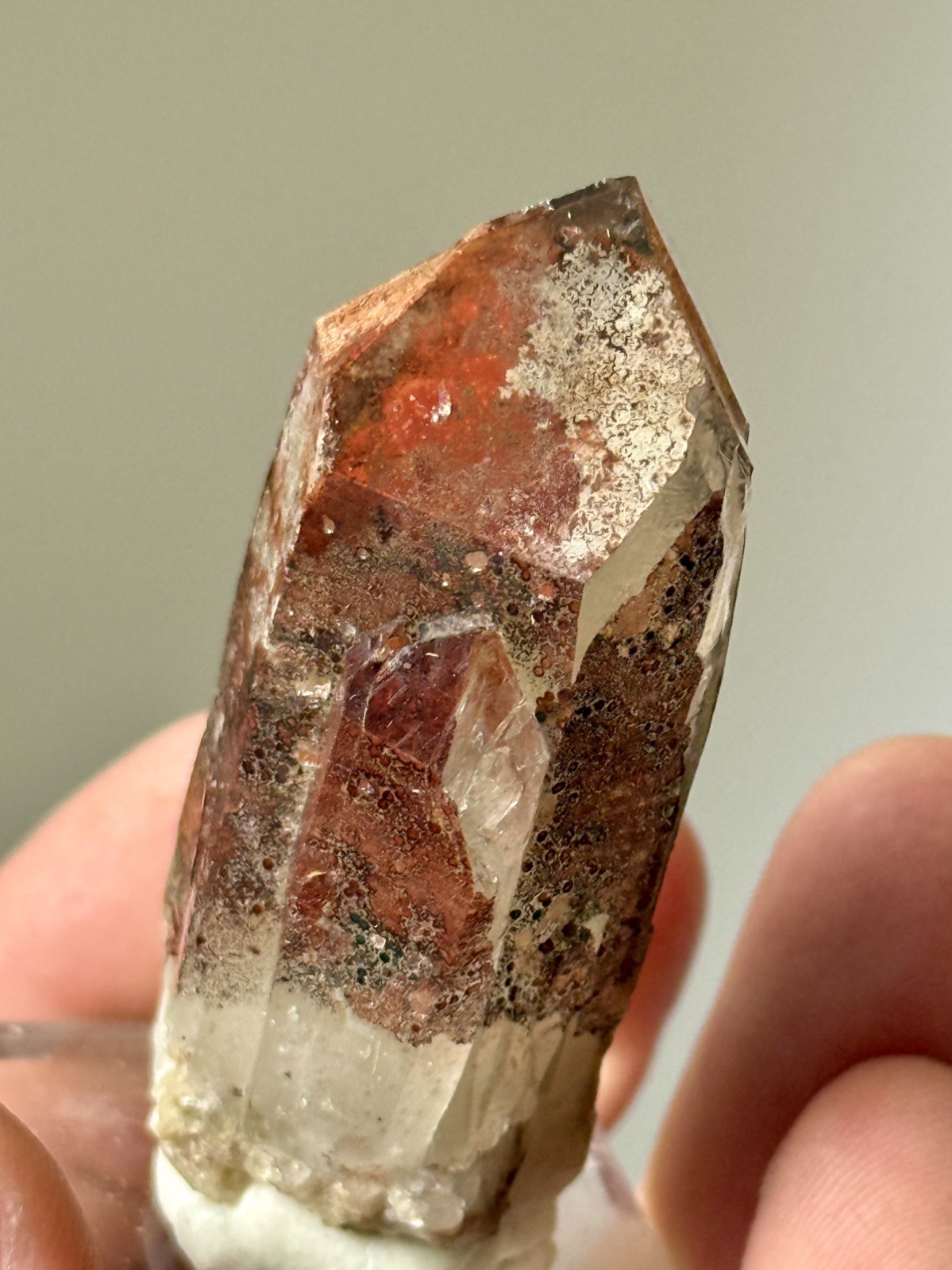 Quartz Crystal w/ Phantom & Hematite Red Feather, CO 5cm – 34.2g – ID20