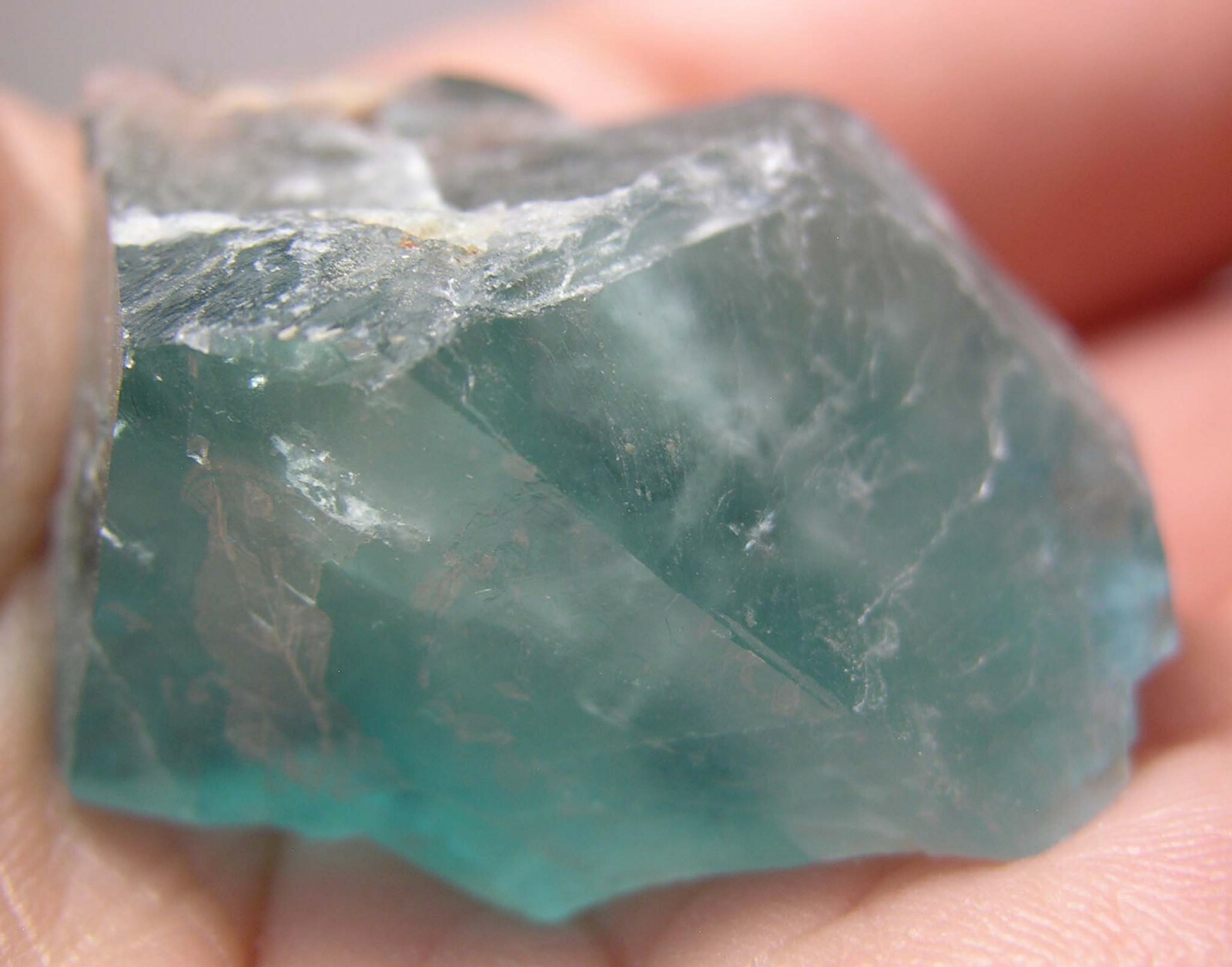 #5 China 103.90ct 100% Natural Rough Teal Fluorite Crystal Specimen 20.75g 32mm