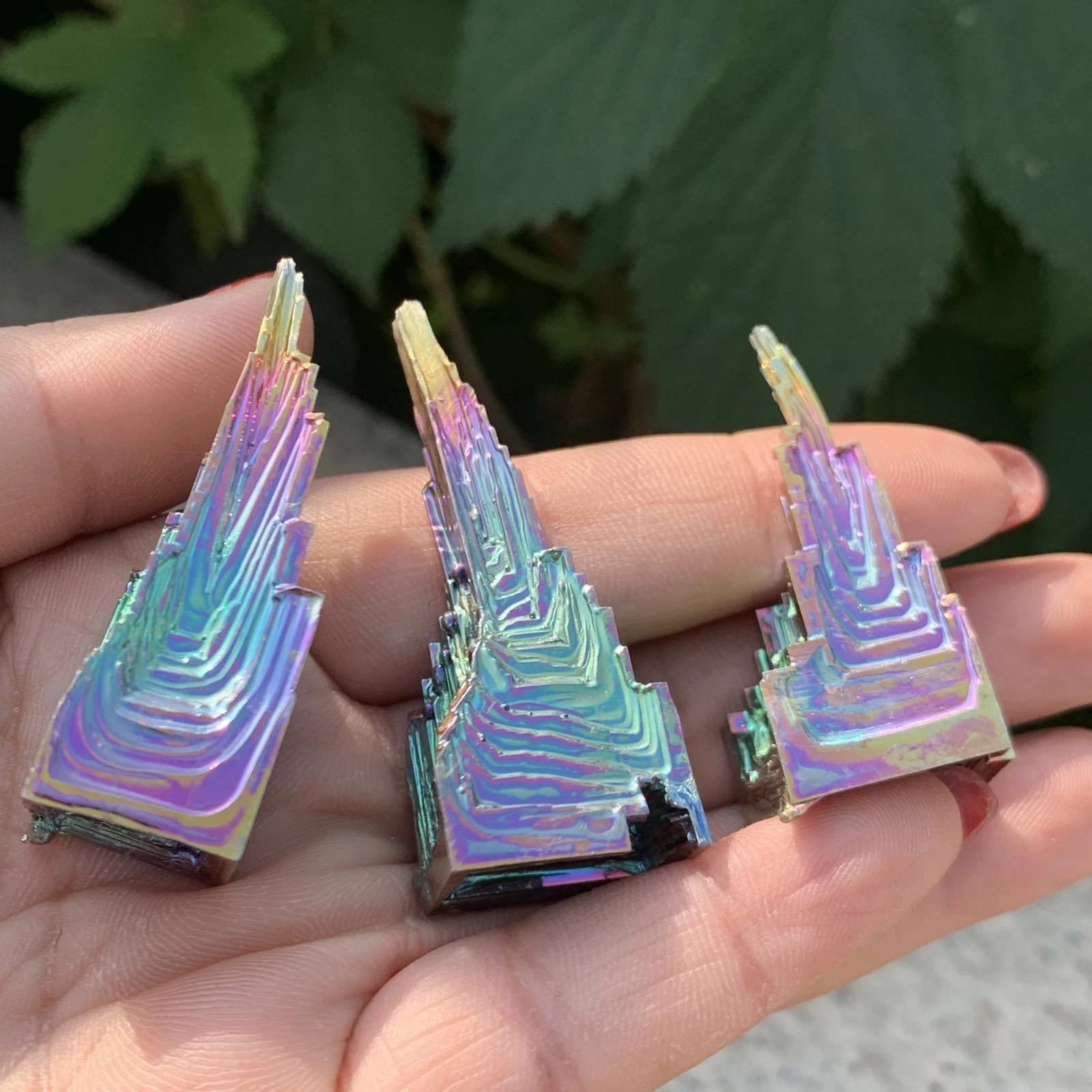 10pcs Natural Rainbow Aura Titanium Bismuth Specimen Crystal Stone Cluster Reik