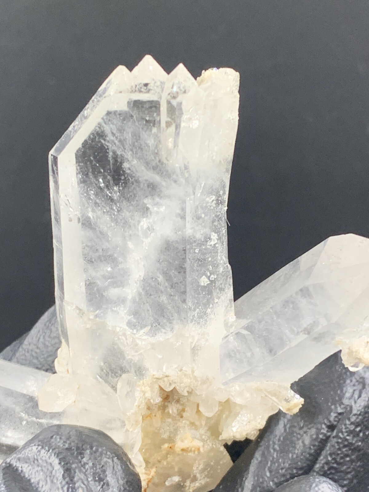 Eye Clean Faden Quartz Crystal, weight 37 grams, size 5.5*2.8*0.6 cm