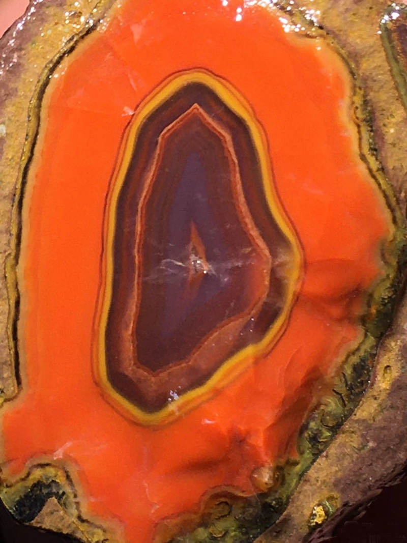 1Pair Rare China Natural Warring States Red Agate Geode Quartz Crystal Slices