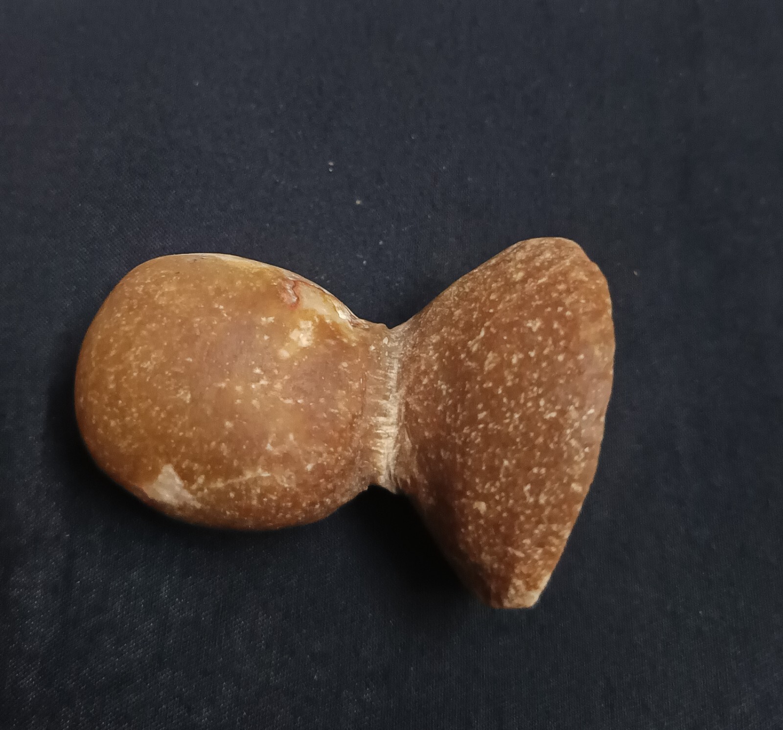 Natural artificial gorgeous shape mineral stone in yellow colour 142 gr
