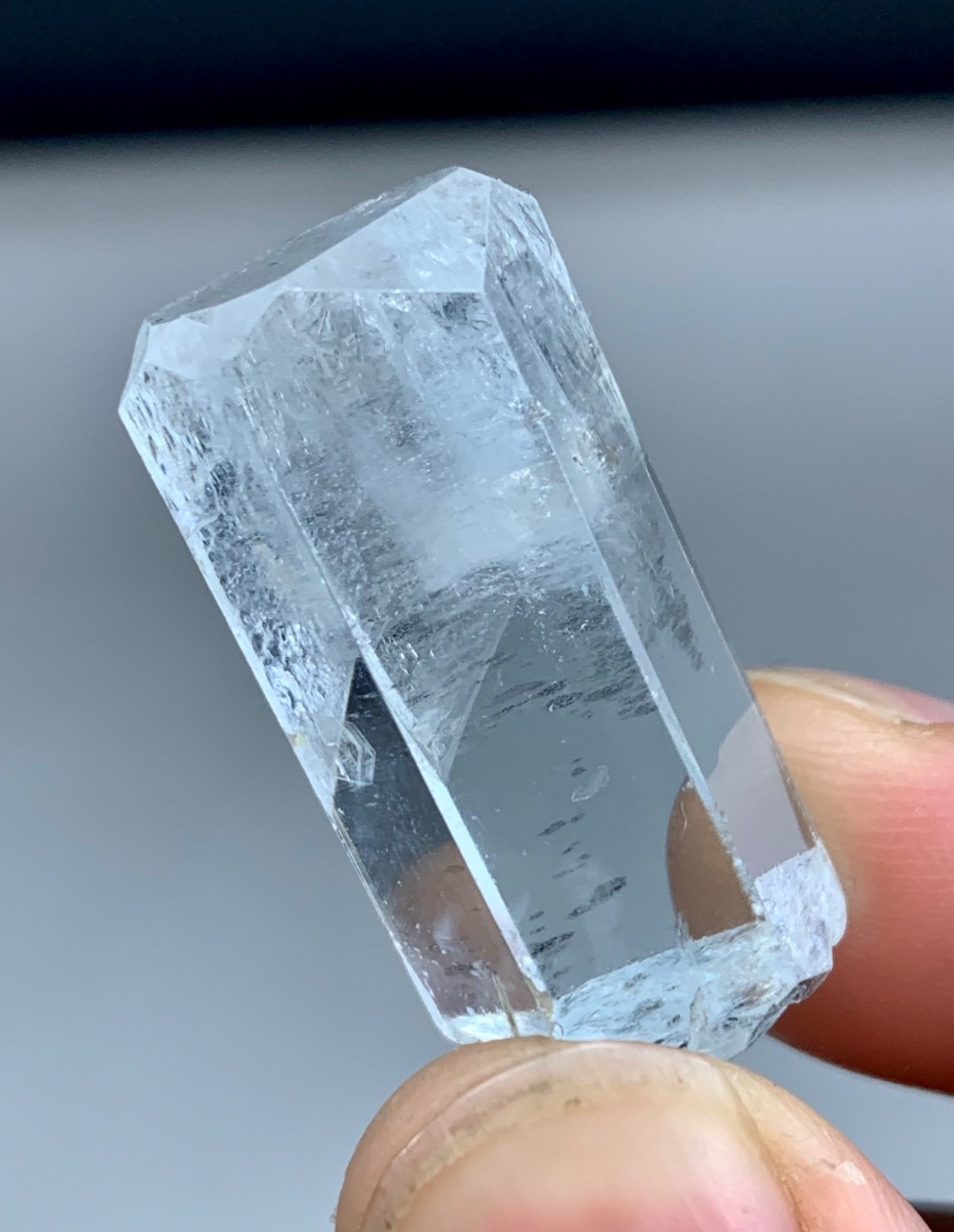 14-gram Natural Transparent Terminated Aquamarine Crystal From Skardu Pakistan