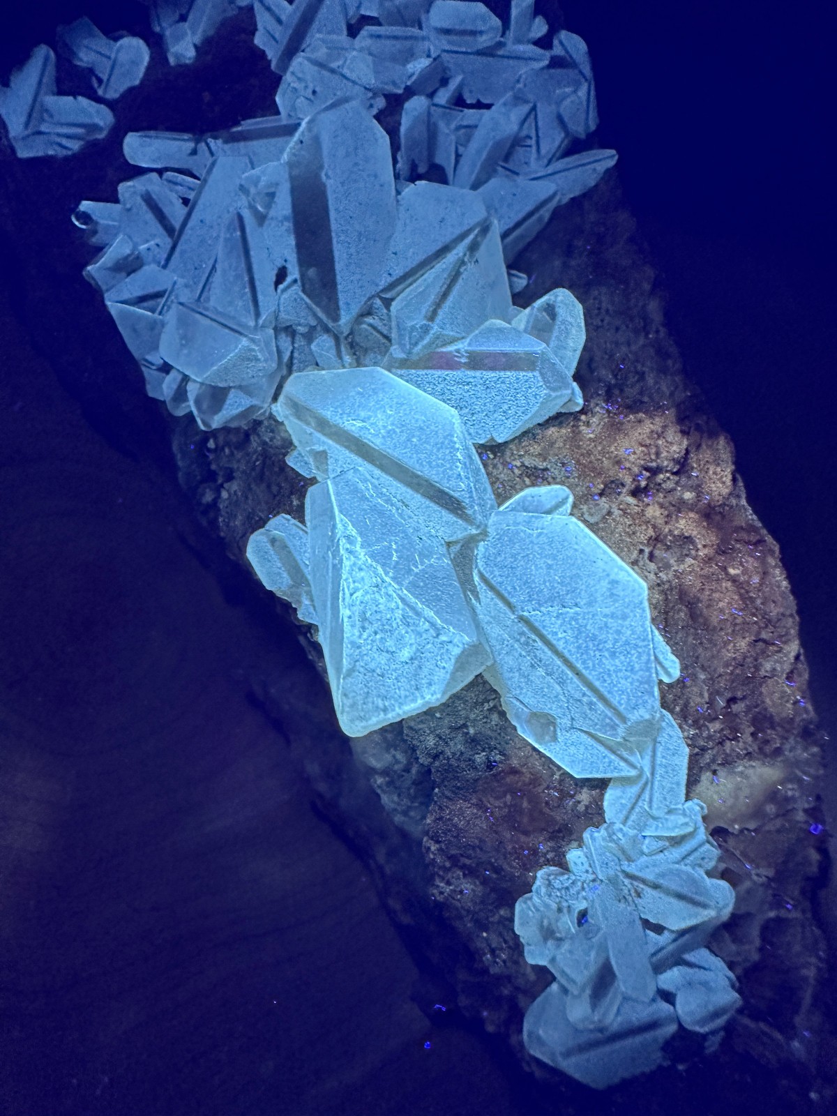 New Find__Large CLEAR Fluorescent BARITE Crystal Cluster___Linwood Mine , Iowa