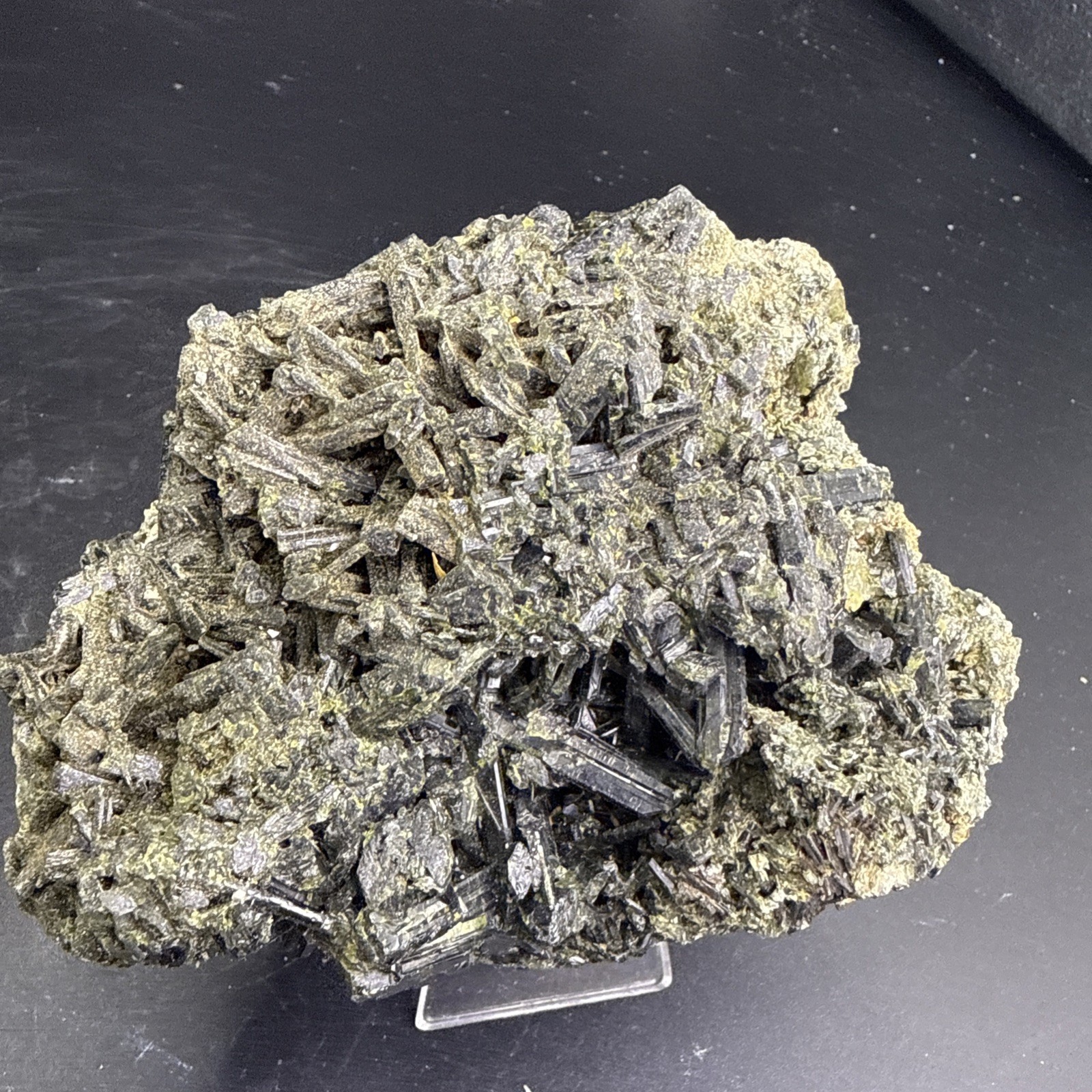1.6 Lb Large Natural Epidote On Matrix From Pakistan. A+ Specimen,Minerals,Gems.