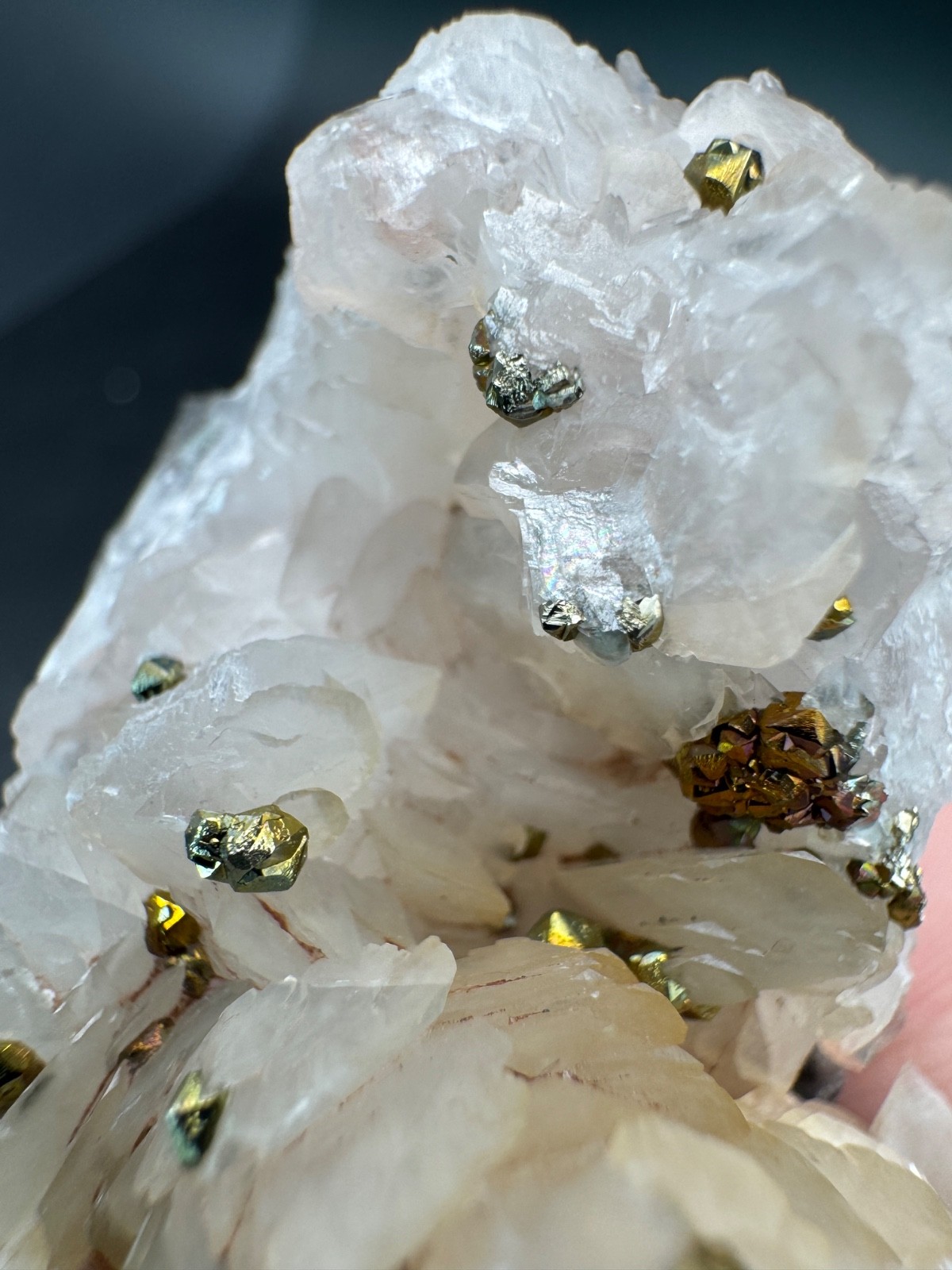 6722 Chalcopyrite on Pink Petal Calcite Hu Bei 44g