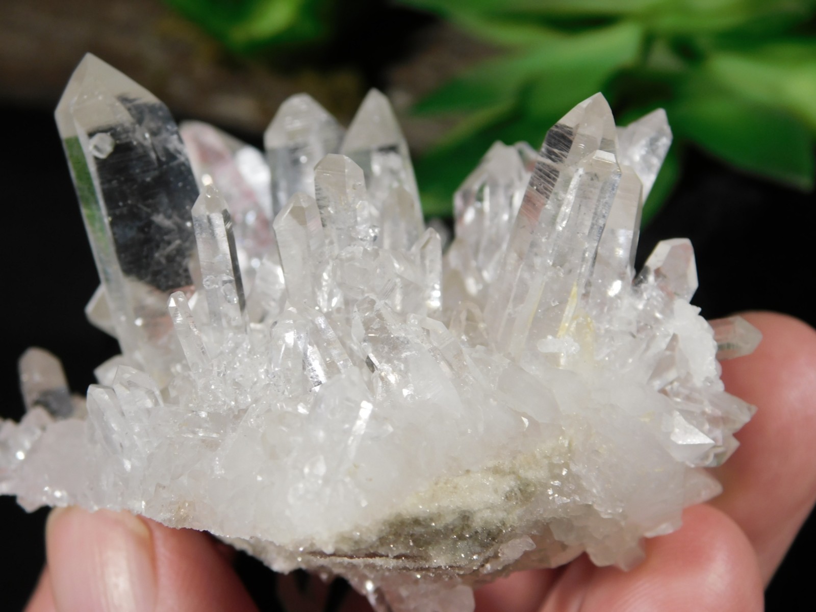 VERY TRANSLUCENT Quartz Crystal Cluster Collier Creek ARKANSAS 147gr