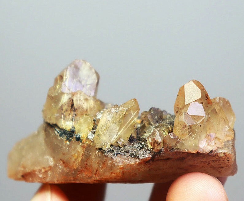 Natural Original Golden Hair Rutilated Quartz Crystal Cluster Mineral Specimen
