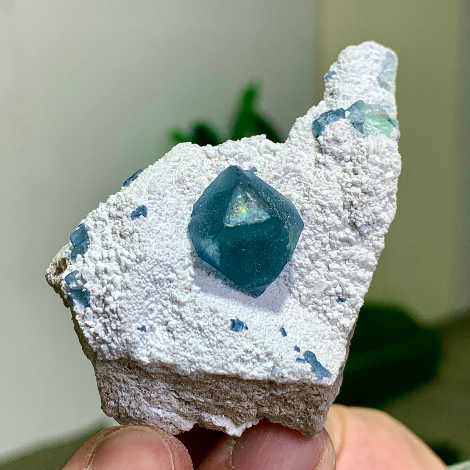 39G Rare transparent blue cubic fluorite crystal sample/China