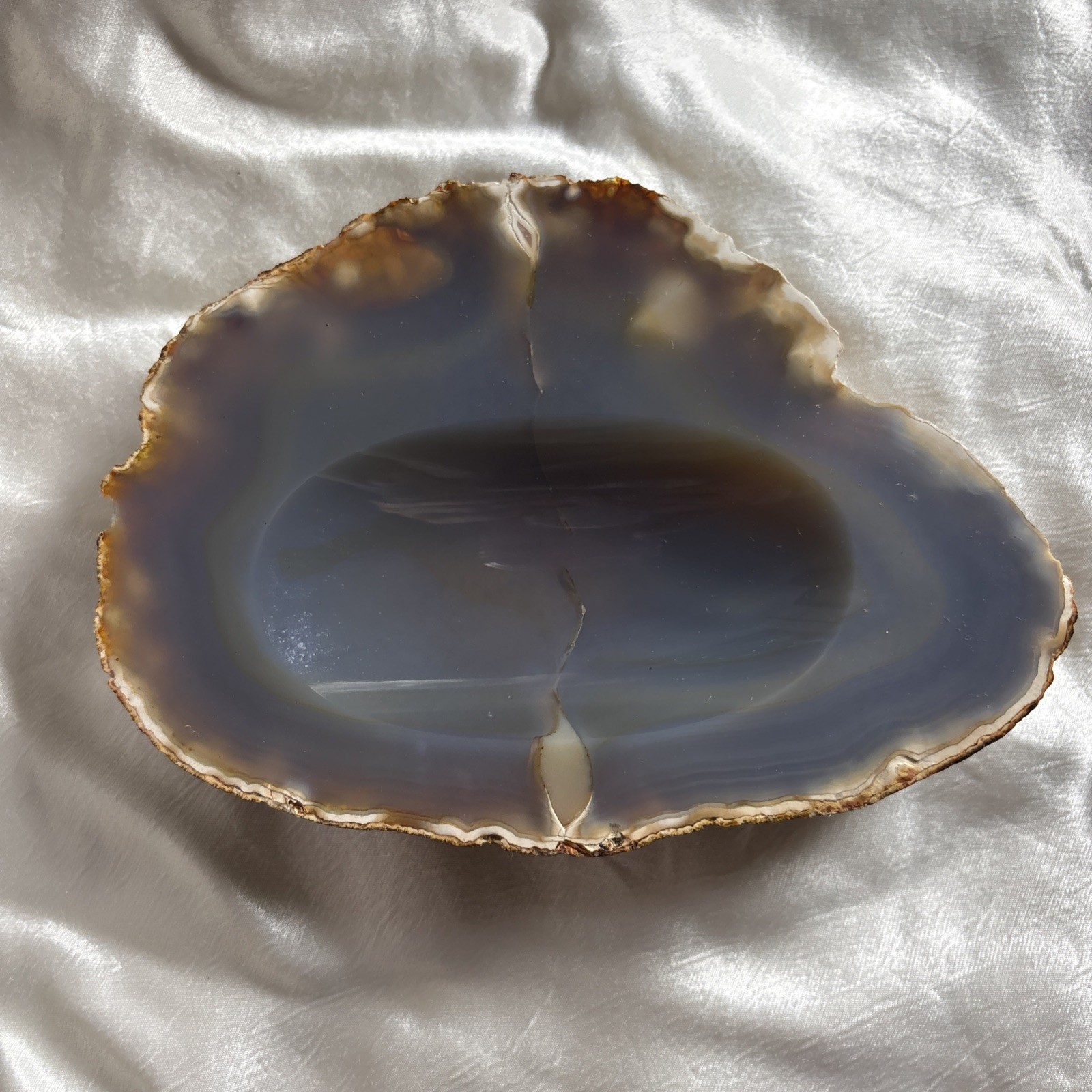 Natural Agate Slice Oval Features Beautiful Ring Pattern Agate Crystal Polishing