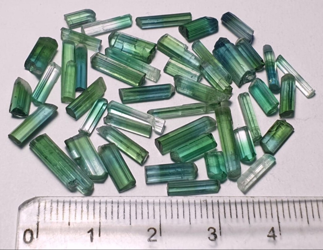 Colourful small size tourmaline crystals lot – 30 carats
