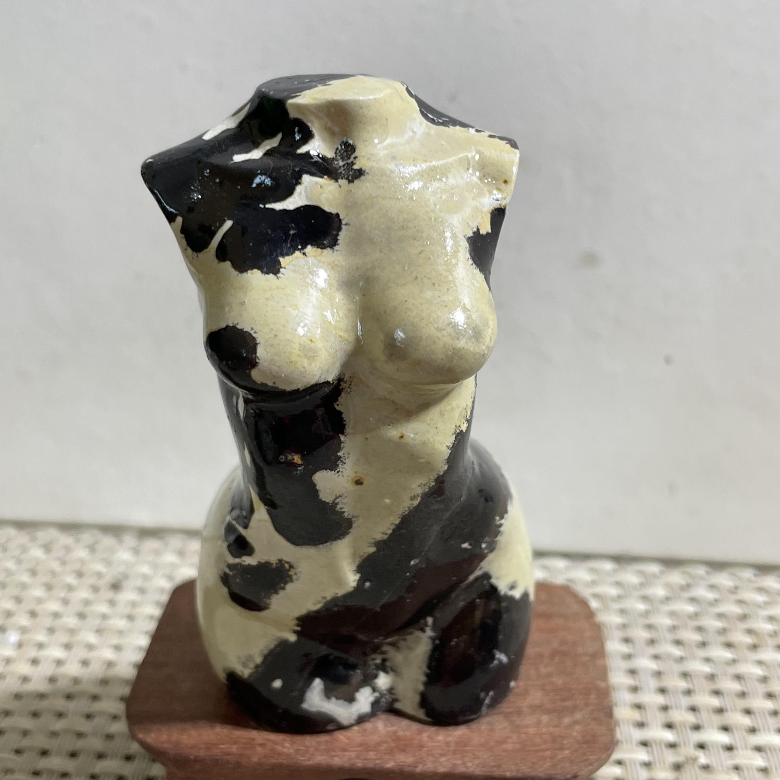 Rare 134G Traditional Chinese PaintingHand Carving Female Model
