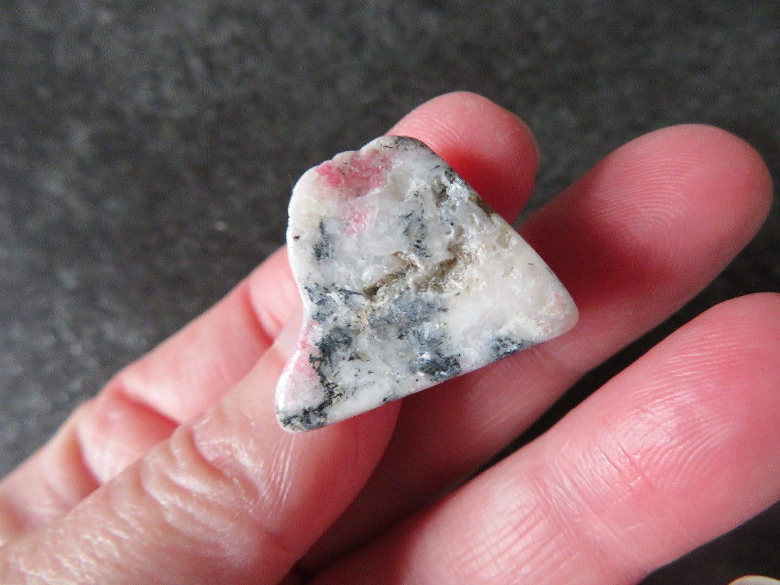 ULTRA RARE TUGTUPITE (6.2 grams / 26 mm) NATURAL TUMBLESTONE (E6) GREENLAND