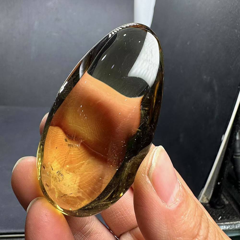 115g Natural Citrine Quartz Carved Palm Energy Crystal Reiki Healing