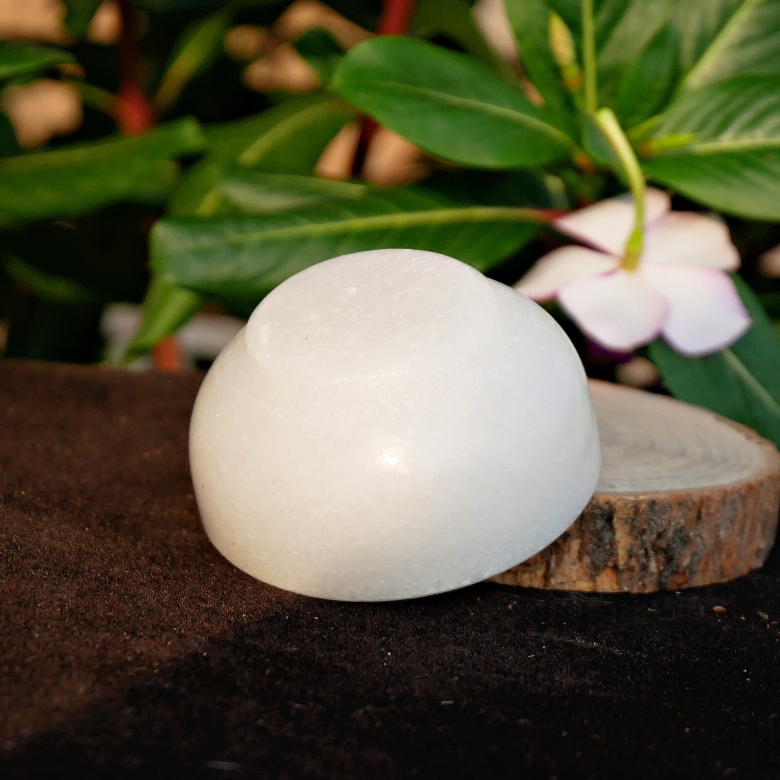 1pc Natural White Jade Quartz Carved Bowl Skull Reiki Crystal Healing Gift Gems