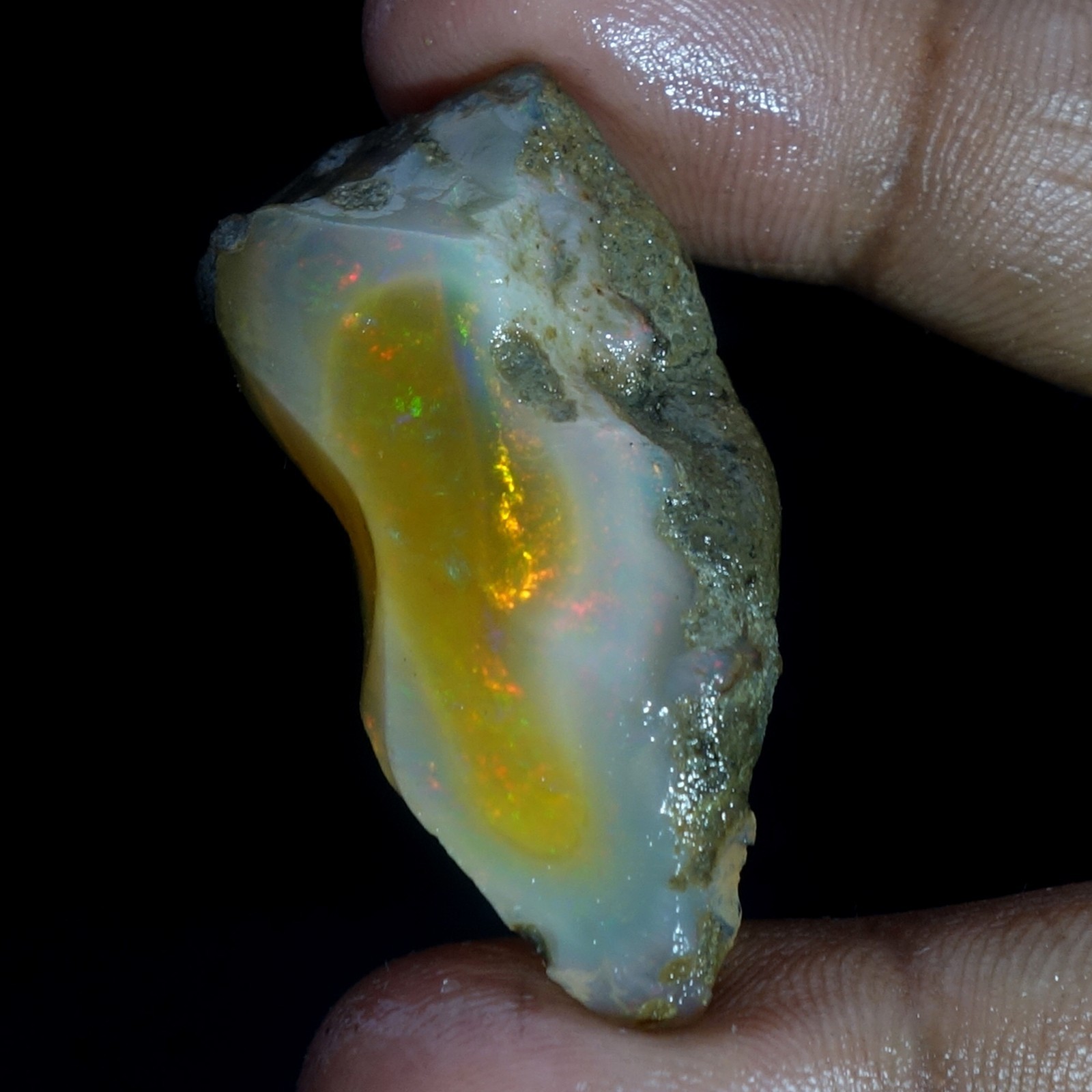 AA+ Ethiopian Opal Oil Rough Entreated Welo Fire Opal Multi Color Flash 49.10Cts