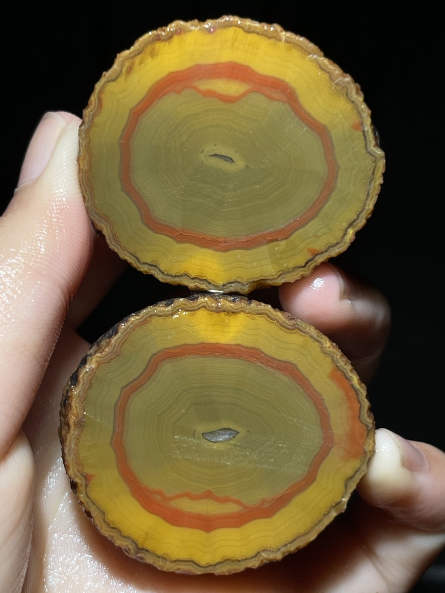 China Agate Achat Nodule Fighting Blood Agate XUANHUA 85g A27
