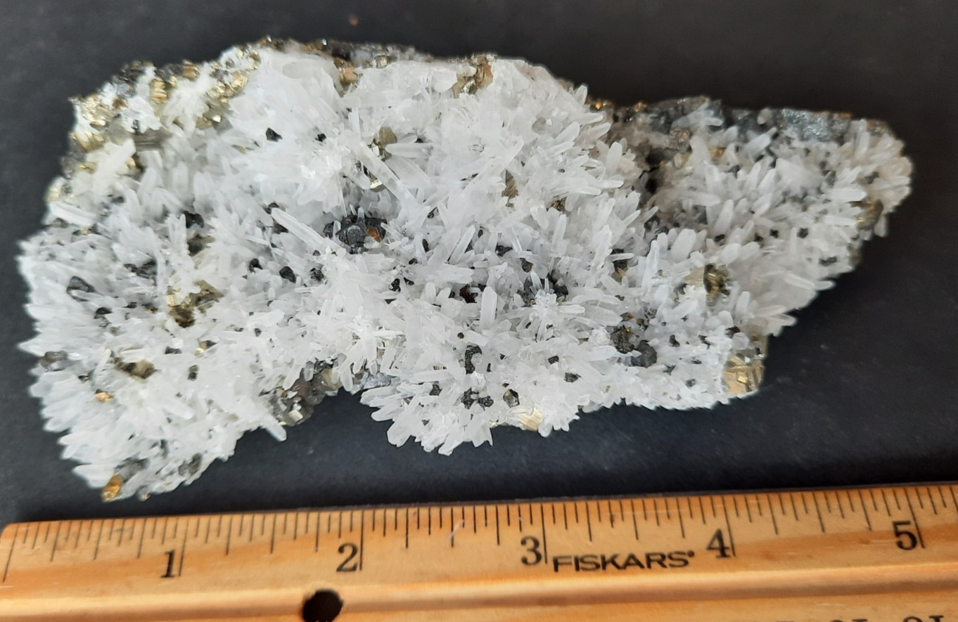 Long Quartz Crystal Cluster with Sphalerite and Pyrite Crystals Peru 372gr