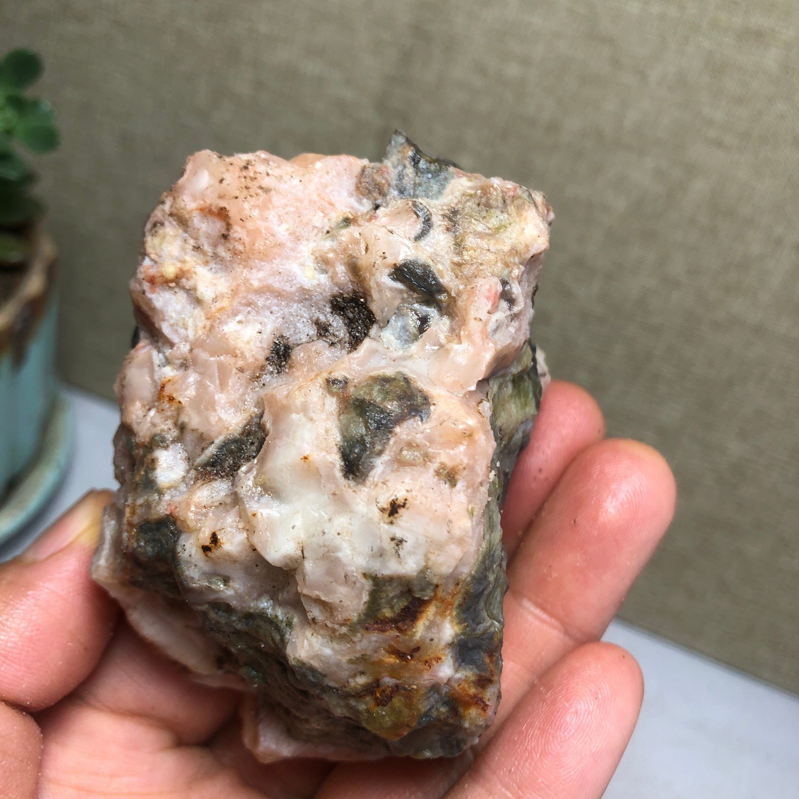 Natural Indonesian Bloodstone agate Crystal rough original Specimen 205g A4677