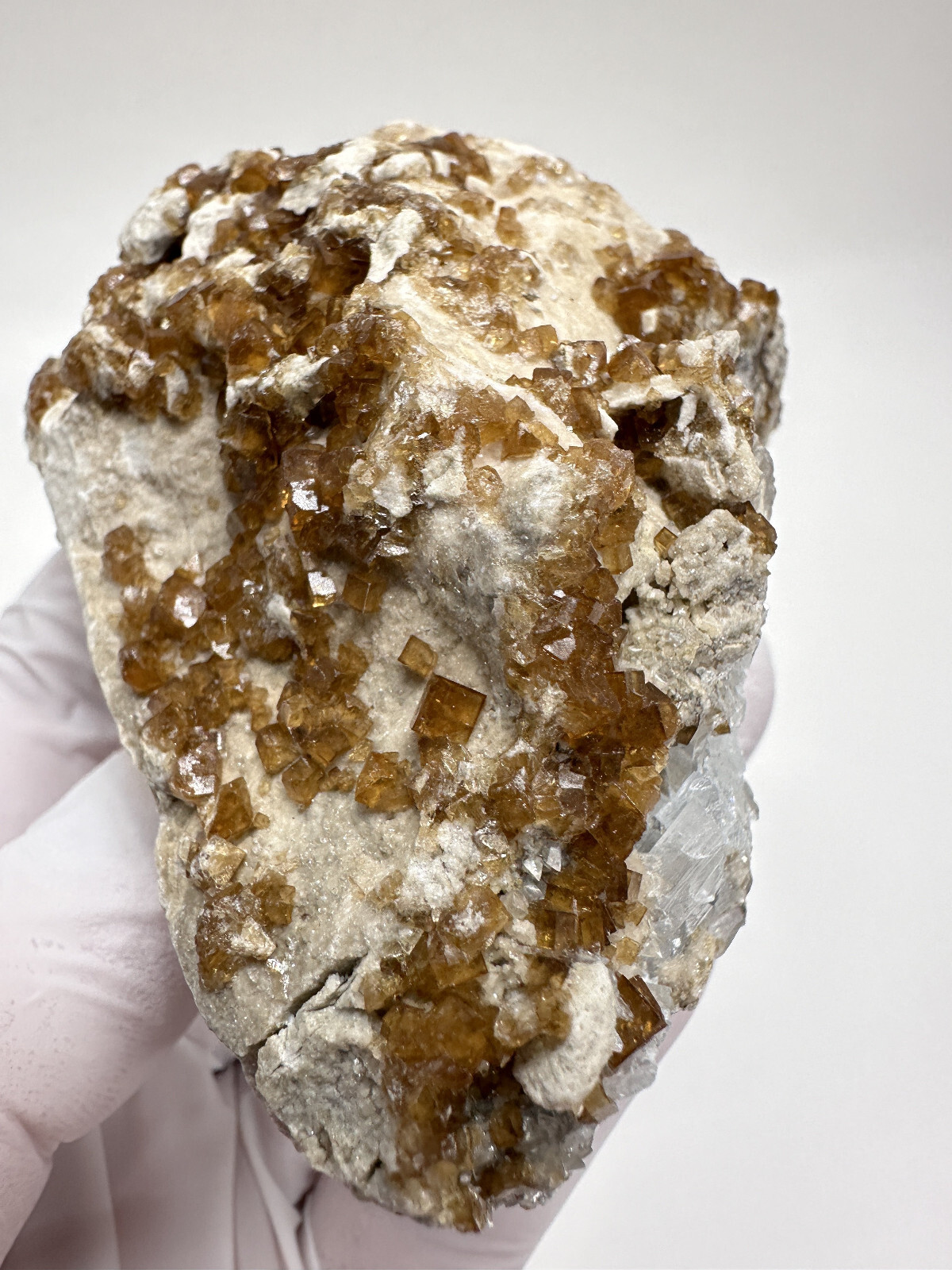 FLUORESCENT__Large Root beer Fluorite Specimen / Clay Center Ohio