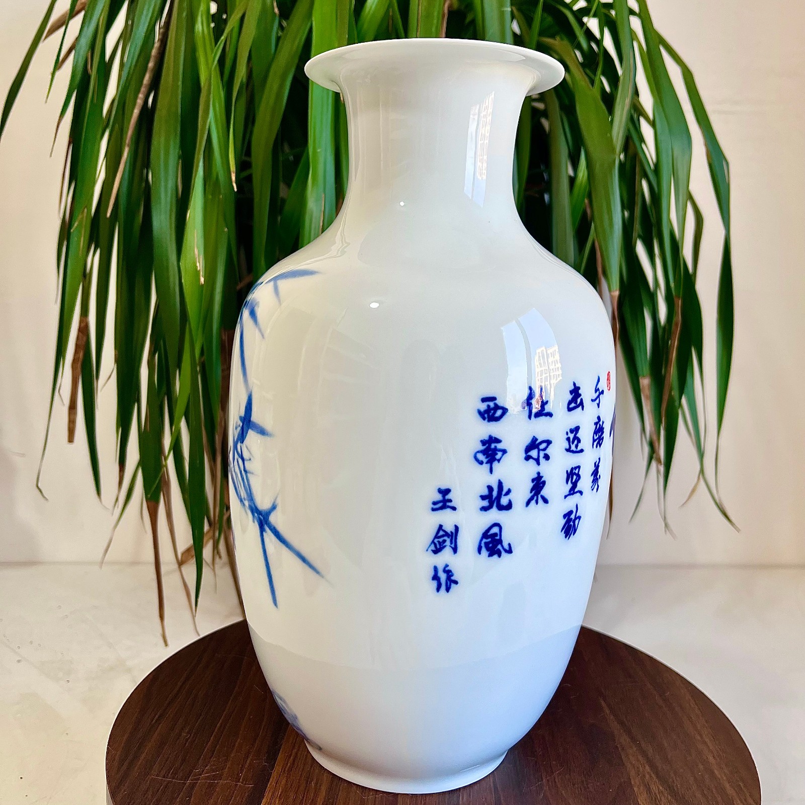 1.76LB Classic landscape painting poetic ceramic vase from Jingdezhen, China
